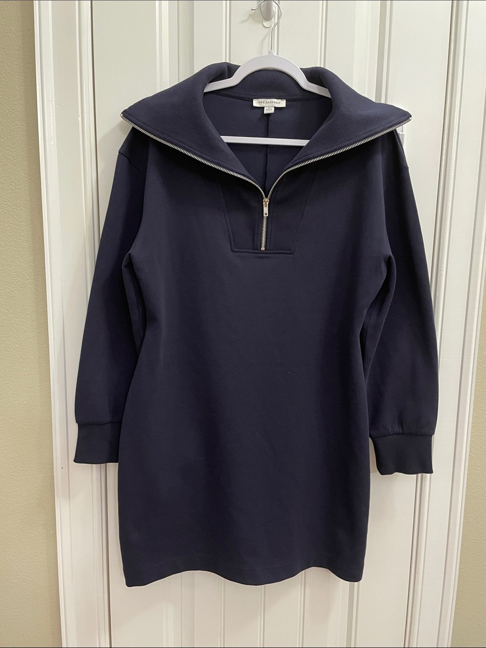 Women’s Navy Long-Sleeve Zip Collar Dress